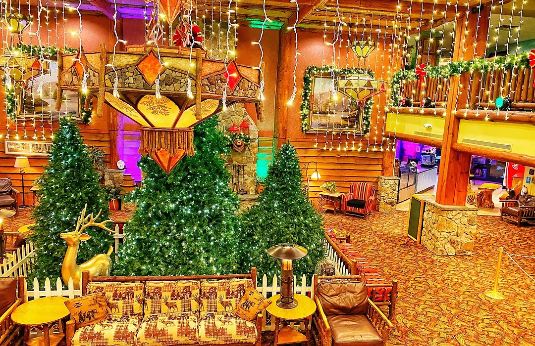 Great Escape Lodge & Indoor Waterpark-1