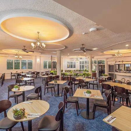 Lees Hotel-3