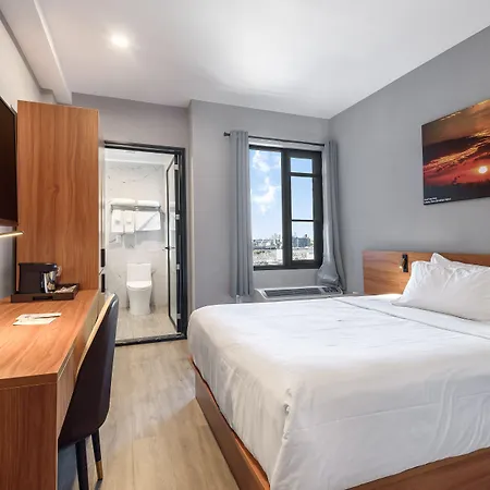 Liberty View Brooklyn Hotel-3